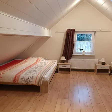 Gaestehaus Alte Kueferei Feriehus Dienheim